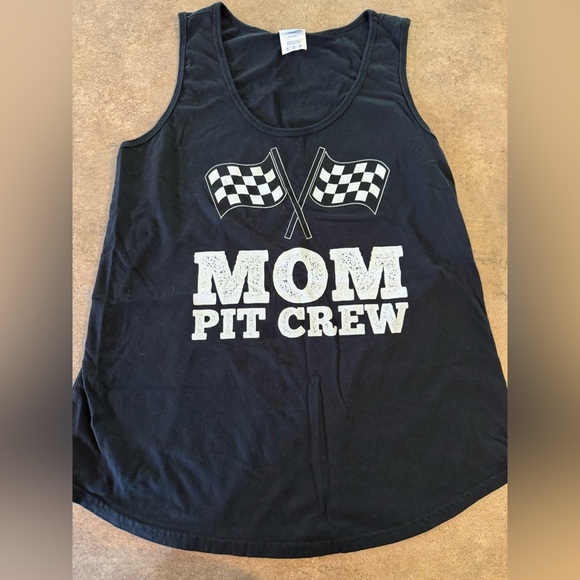 'Mom Pit Crew'  Black Tank Top with checkered flags Women’s Size M - Picture 2 of 4